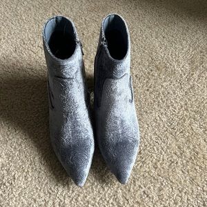 Light blue velvet boots
